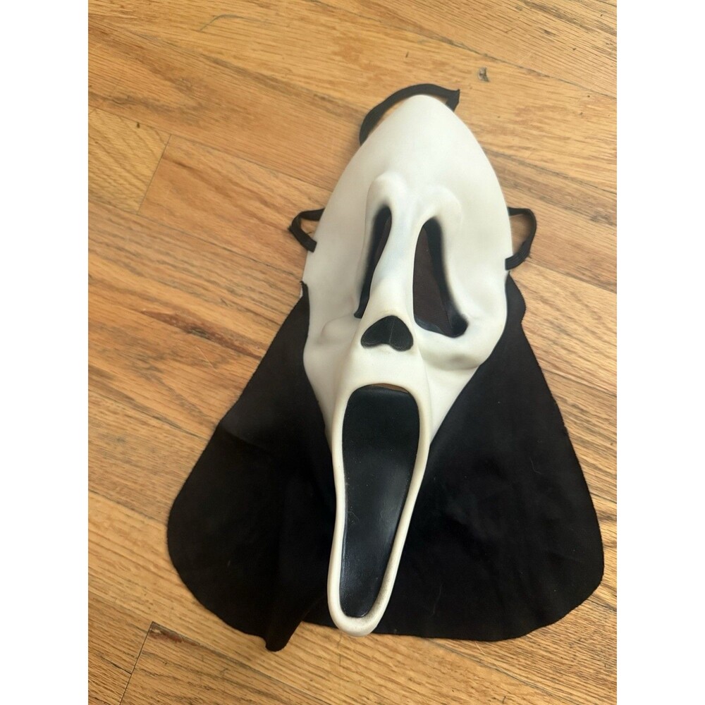 vintage scream ghost face mask april-june 2010